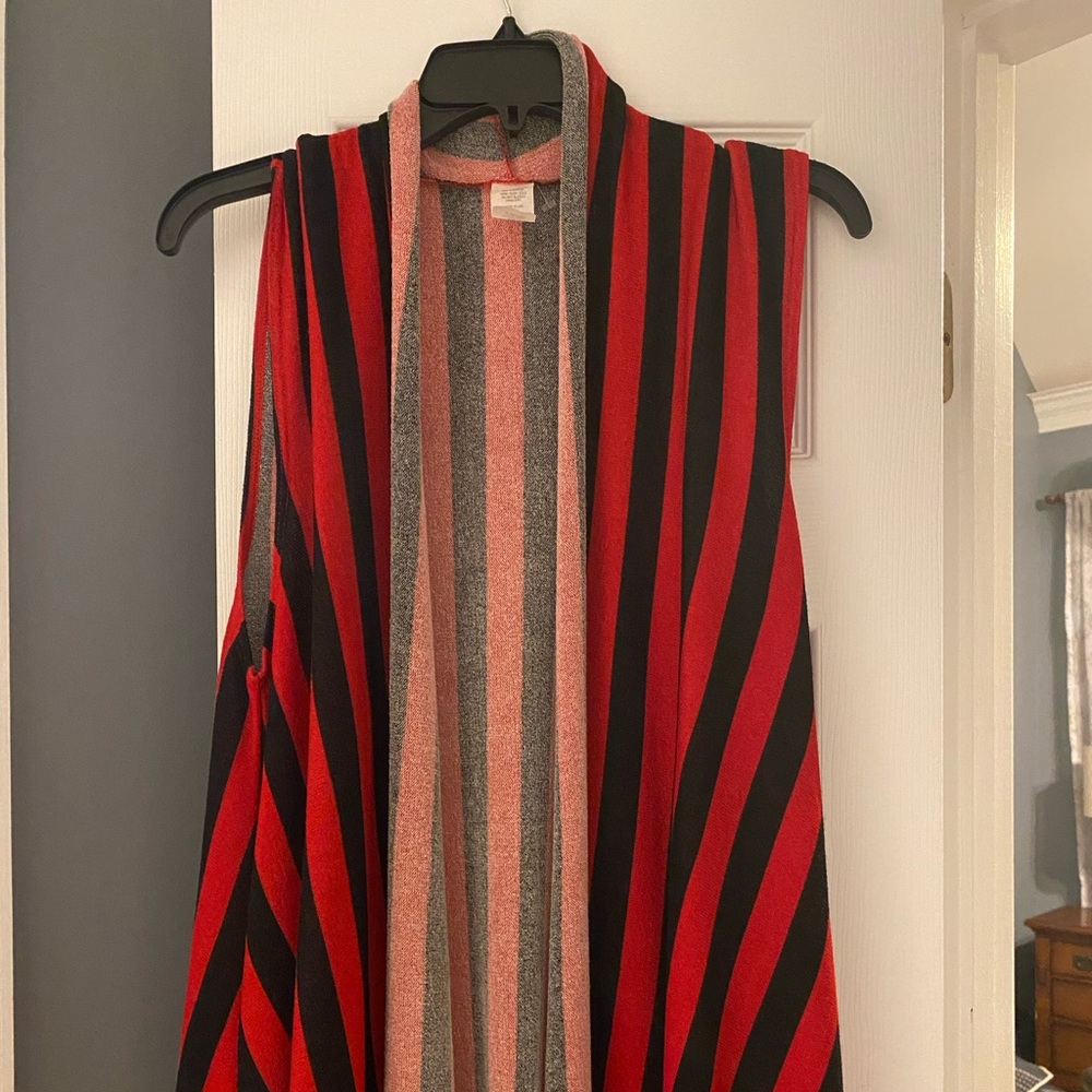 NWOT boutique red and black long cardigan like top